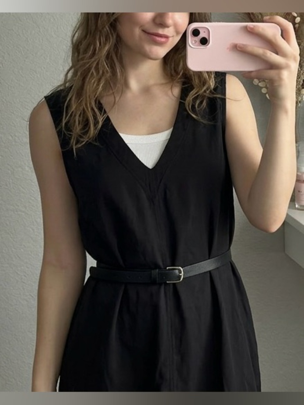 Linen V-Neck Sleeveless Dress